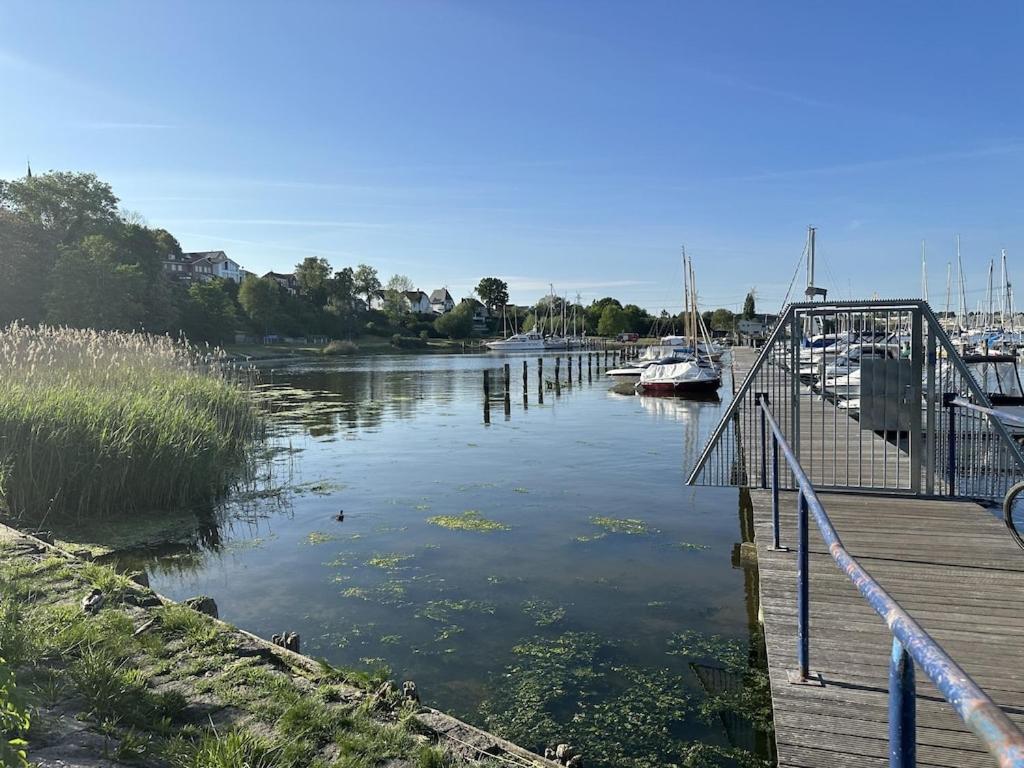 Urlaub In Einer Historischen Wassermuehle An Der Trave Lübeck Exterior foto